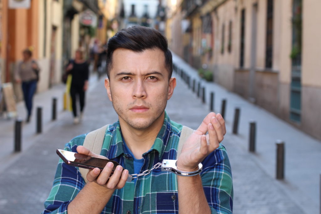 People Without Social Media: Why They Don't Use It