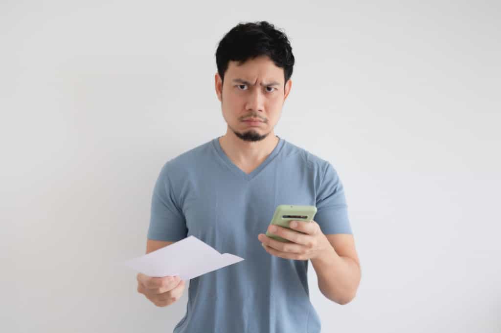 Angry man at high smartphone bill because he used USB tethering